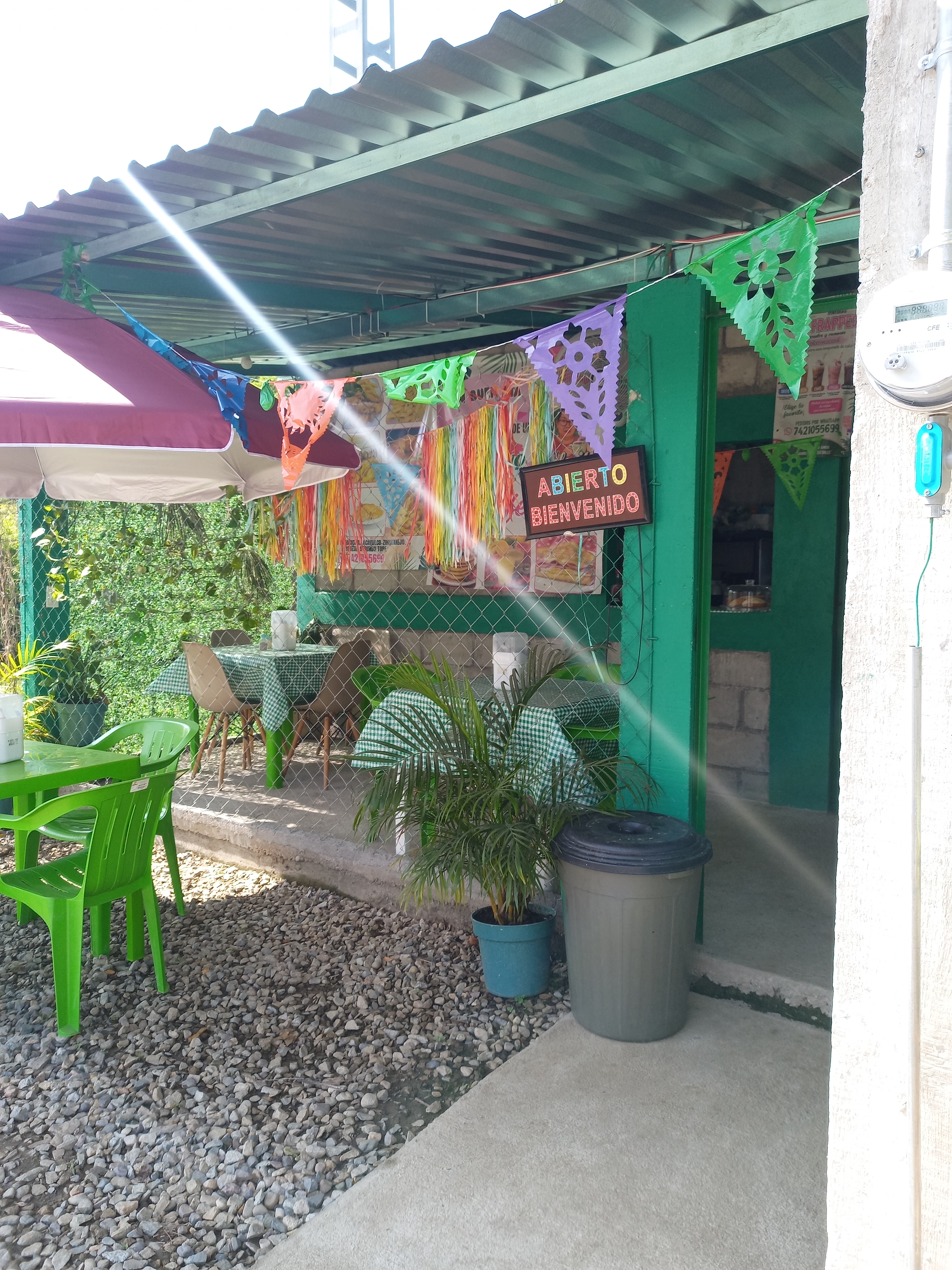 Entrada de El Cafecito de María